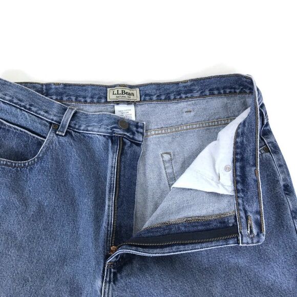 L.L. Bean Double L Natural Fit Jeans Men's Size 37x34 Straight Leg 100% Cotton - Picture 2 of 9